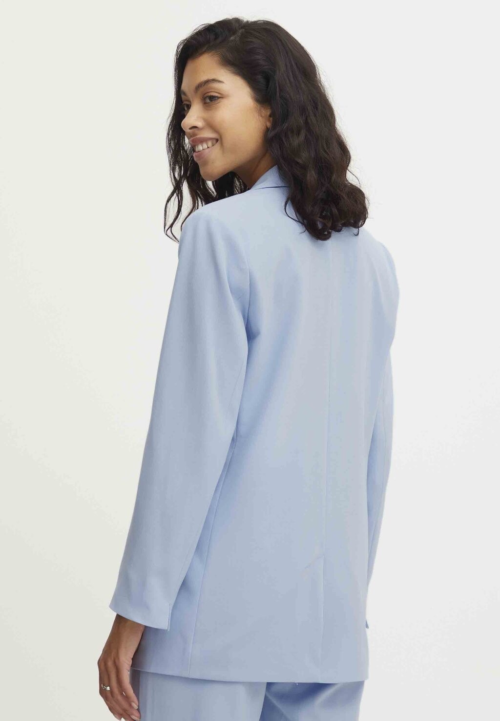 Короткое пальто BLAZER b.young, синий
Короткое пальто BLAZER b.young, синий