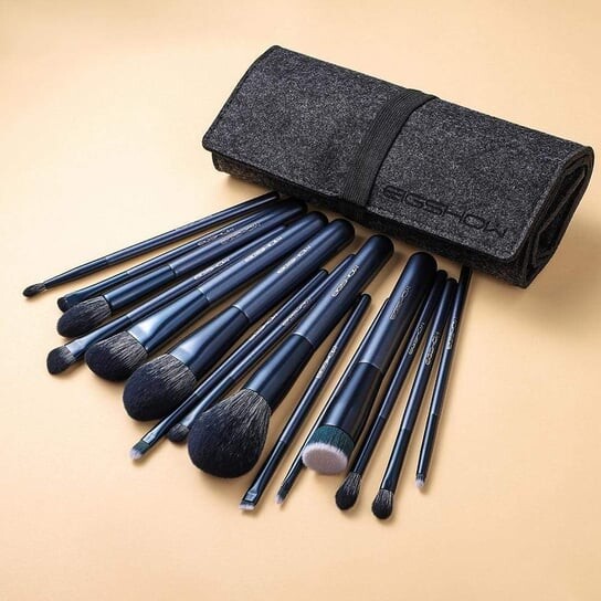 Набор из 15 кистей Tourmaline Blue Jade Series Eigshow, Eigshow Beauty
Набор из 15 кистей Tourmaline Blue Jade Series Eigshow, Eigshow Beauty