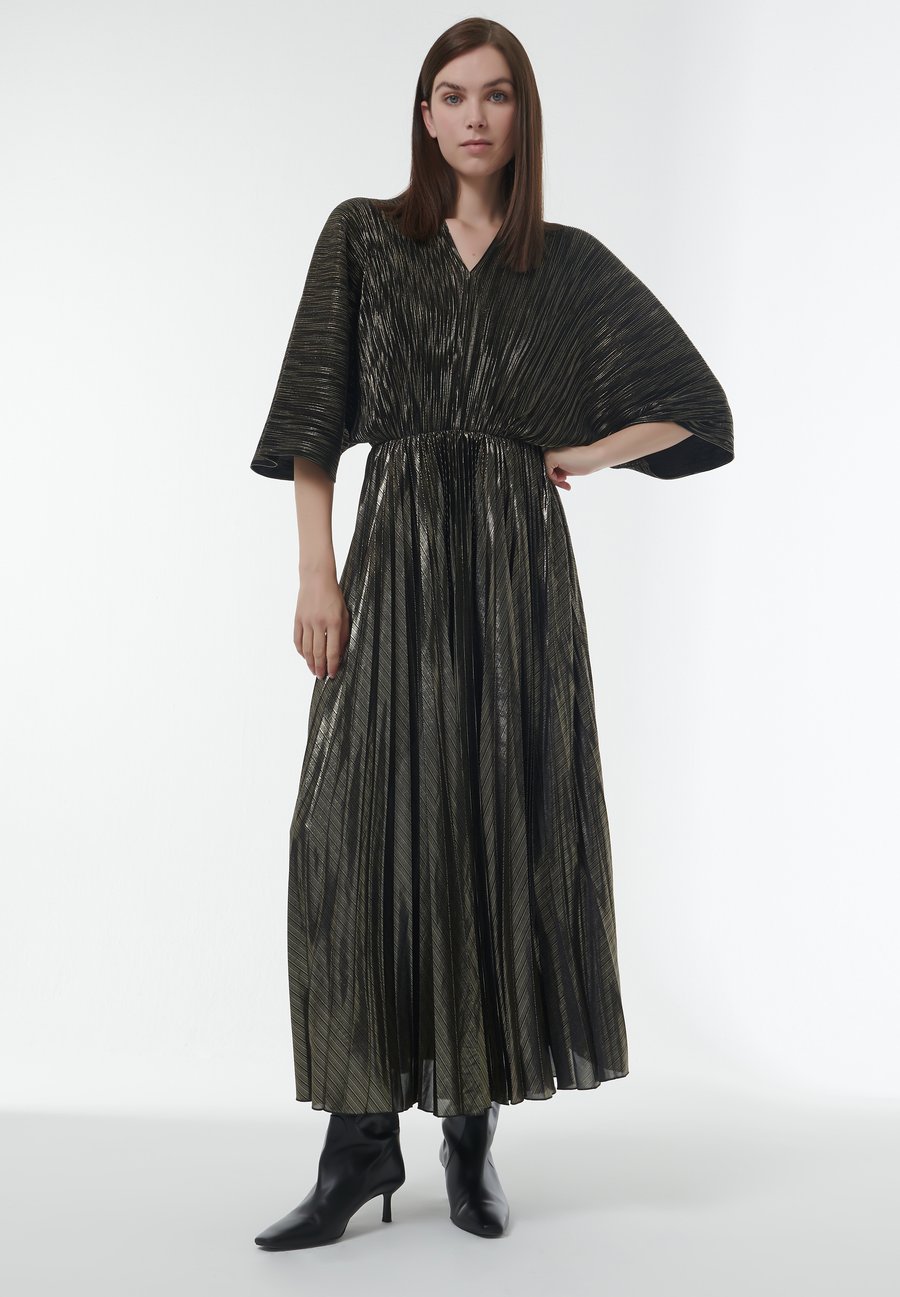 Платье Leem MARKED WAIST PLISSE, Gold/Gold-Coloured
Платье Leem MARKED WAIST PLISSE, Gold/Gold-Coloured