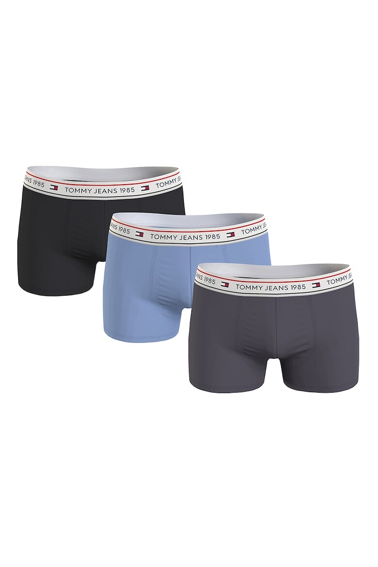 Набор мужских боксеров Tommy Hilfiger, 3 пары, черный цвет
Набор мужских боксеров Tommy Hilfiger, 3 пары, черный цвет
