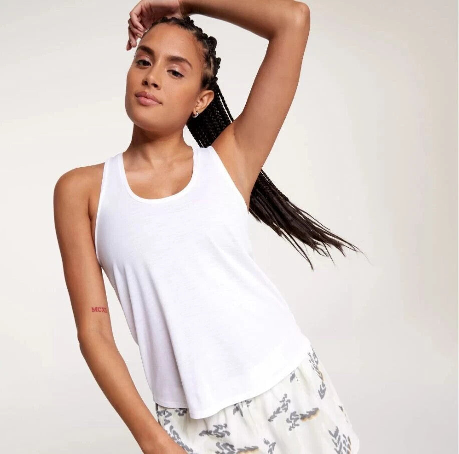 Calia Женский топ Pure White Twist Back Scoop Neck Performance DSG117
Calia Женский топ Pure White Twist Back Scoop Neck Performance DSG117