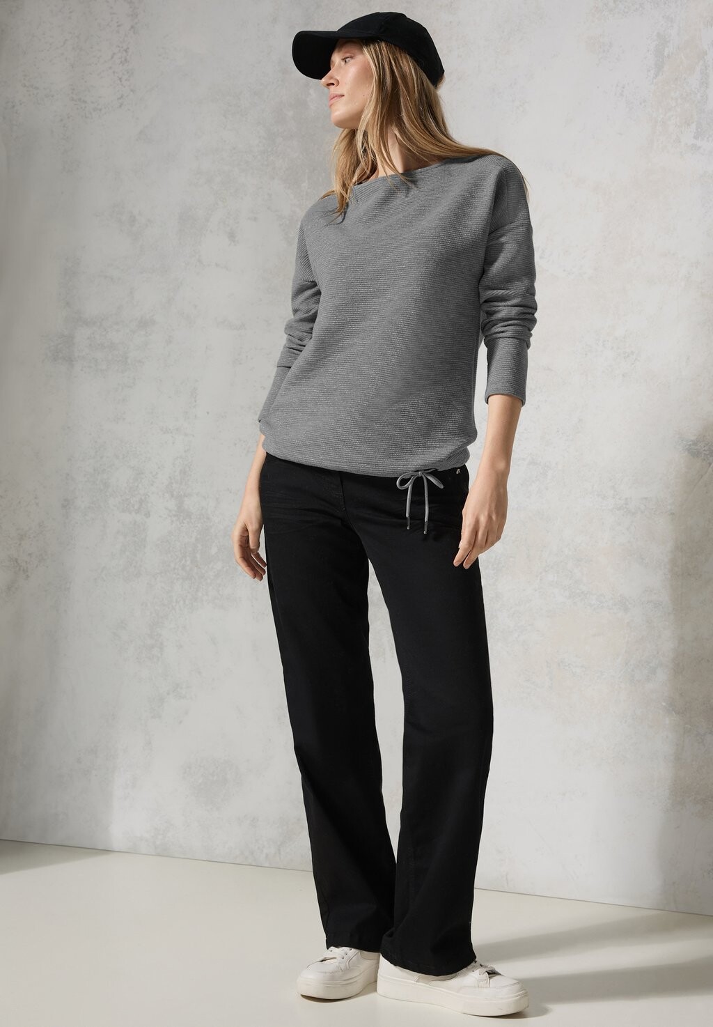 Топ с длинными рукавами GLITZERNDES Cecil, серый
Топ с длинными рукавами GLITZERNDES Cecil, серый