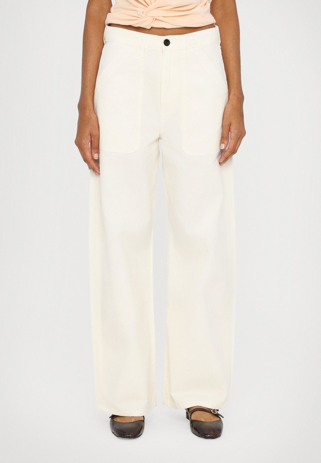 Джинсы свободного кроя AYLA CARGO Citizens of Humanity, белый
Джинсы свободного кроя AYLA CARGO Citizens of Humanity, белый