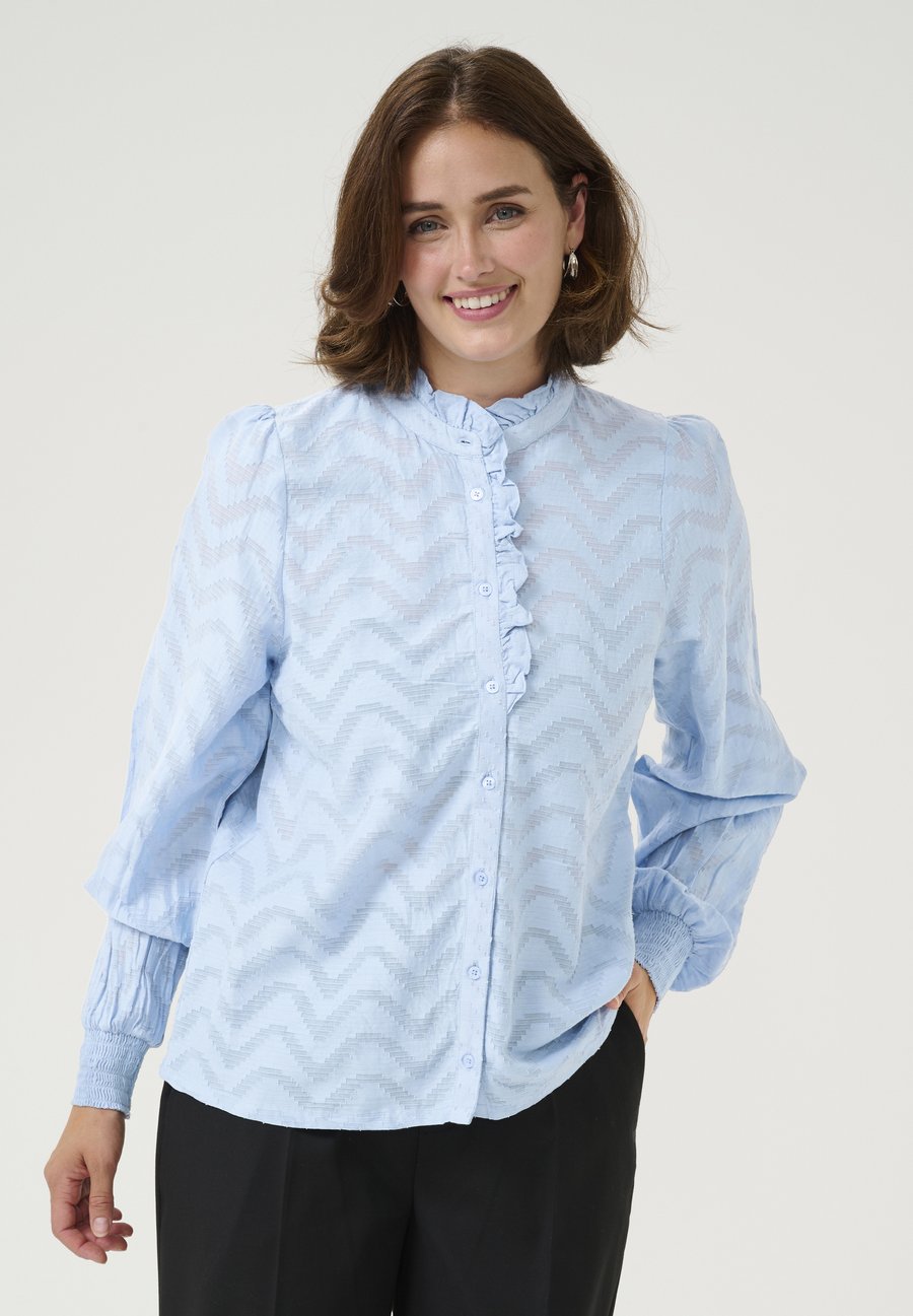 Блуза Kaffe VICTORIA, Soft Chambray/Light Blue
Блуза Kaffe VICTORIA, Soft Chambray/Light Blue