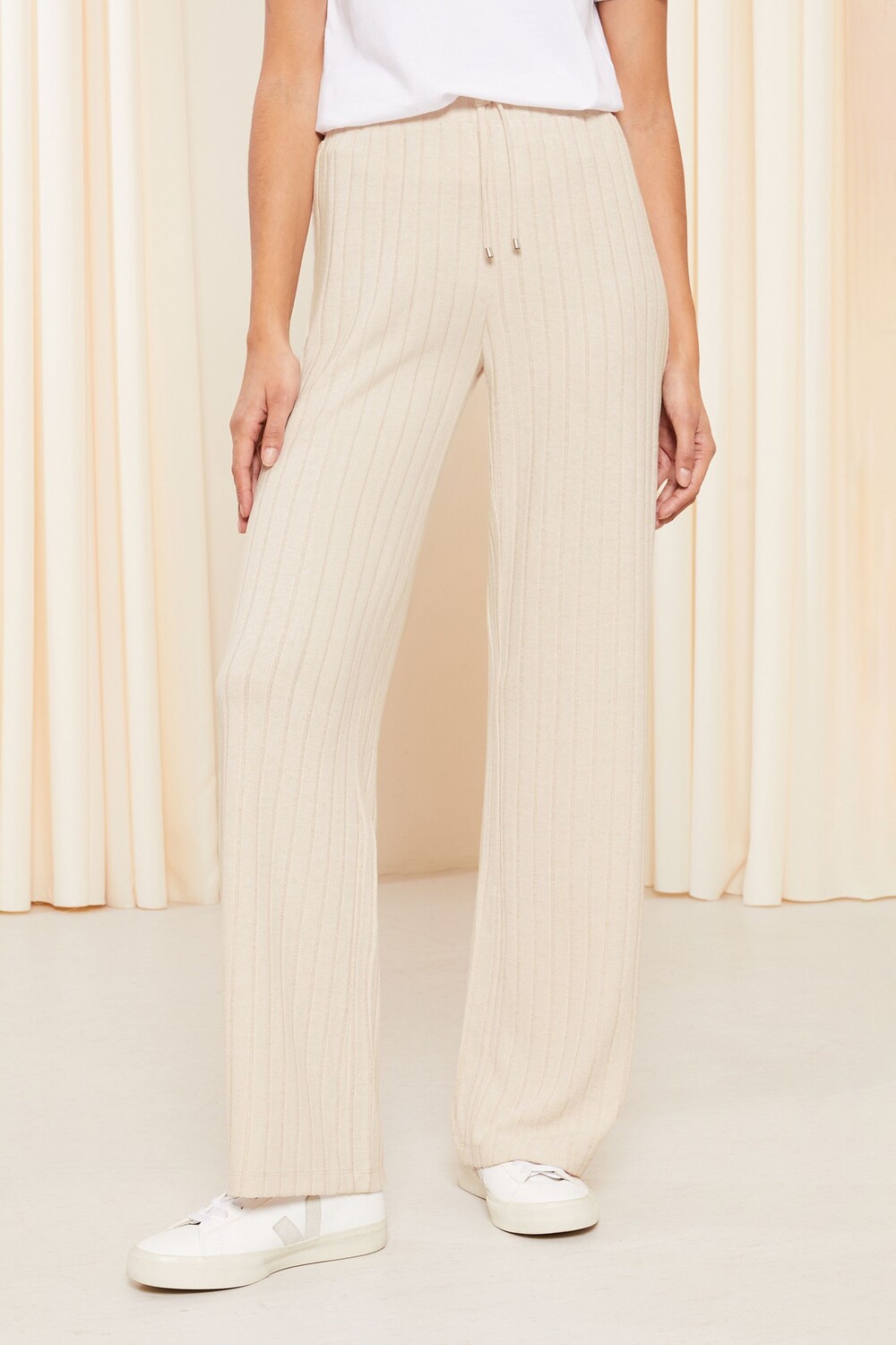 Трикотажные брюки в рубчик с широкими штанинами Friends Like These, розовый
Трикотажные брюки в рубчик с широкими штанинами Friends Like These, розовый