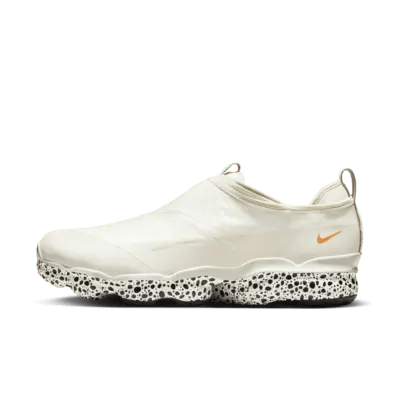 Кроссовки Nike Air VaporMax Moc Roam Electric, цвет Sail/Light Bone/Black/Total Orange
Кроссовки Nike Air VaporMax Moc Roam Electric, цвет Sail/Light Bone/Black/Total Orange