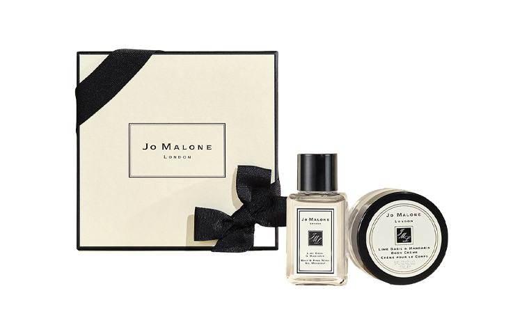 Zumalong гель для душа с лаймом и базиликом и увлажняющий лосьон с цитрусом набор для ухода успокаивающие свойства для кожи 15мл+15мл Jo Malone London
Zumalong гель для душа с лаймом и базиликом и увлажняющий лосьон с цитрусом набор для ухода успокаивающие свойства для кожи 15мл+15мл Jo Malone London