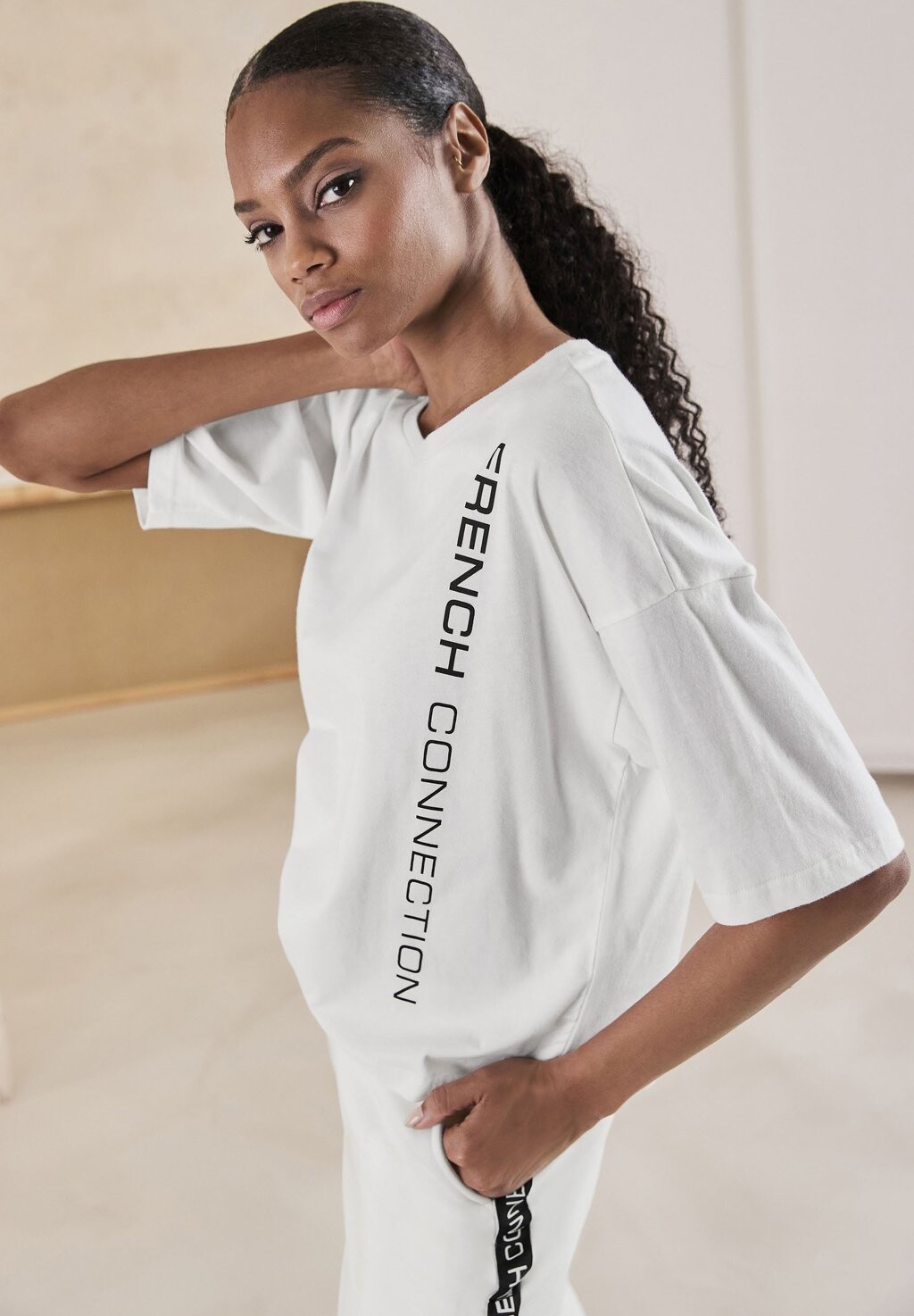 Футболка с принтом French Connection, белый
Футболка с принтом French Connection, белый