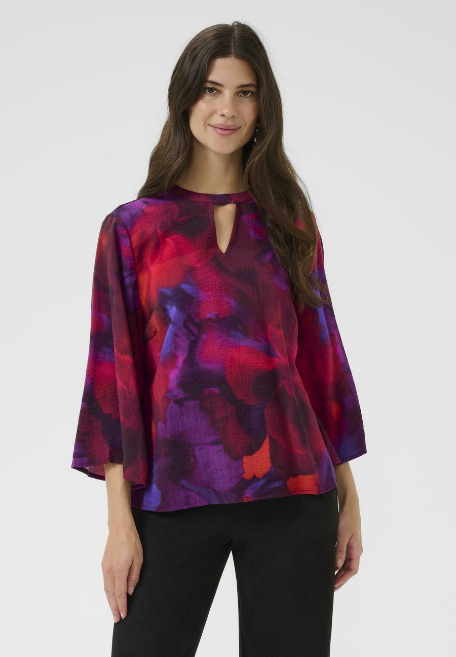 Блуза Cream Blouse, Blurred Red Print/Red
Блуза Cream Blouse, Blurred Red Print/Red