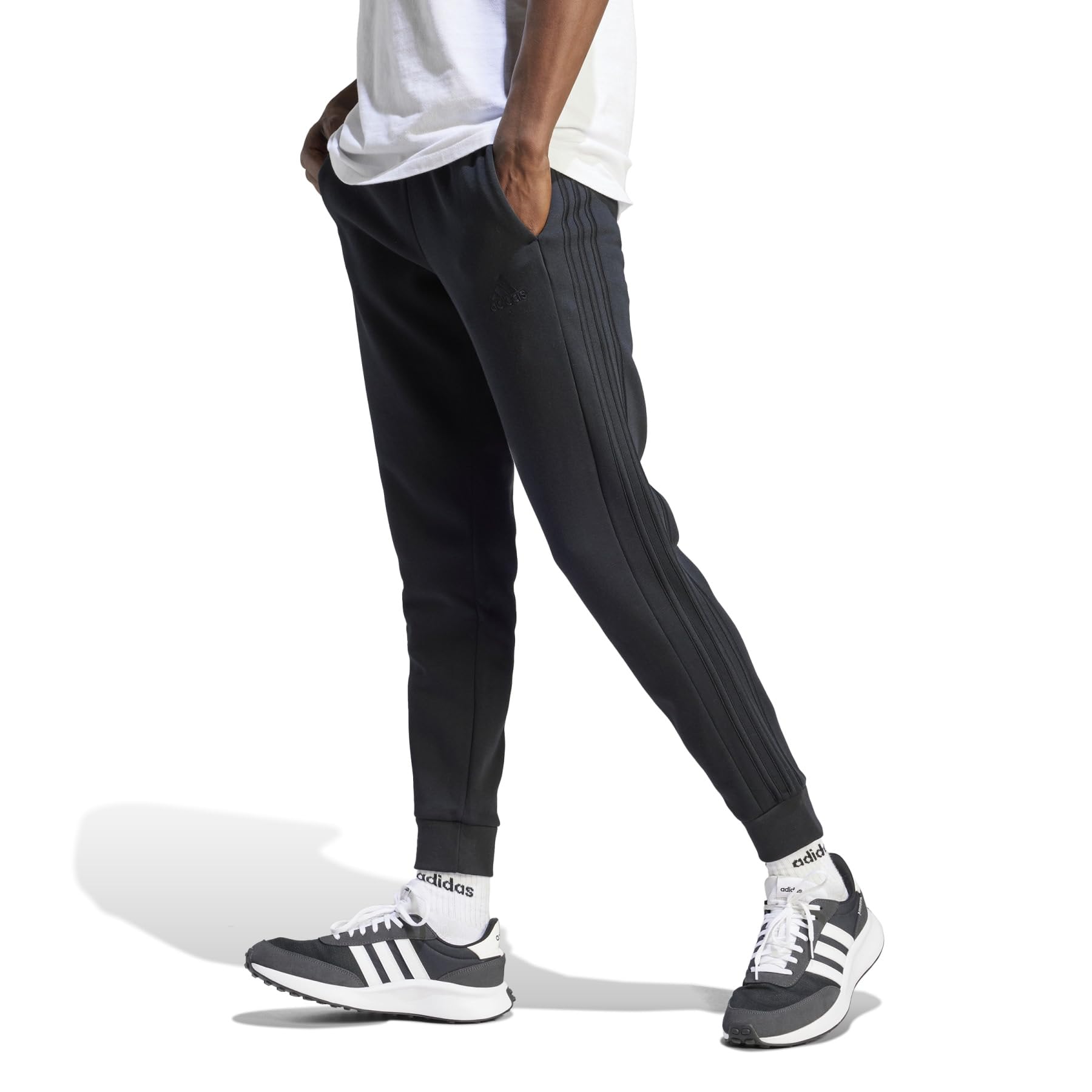 Брюки Adidas Essentials Fleece Tapered Cuffed 3-Stripes Pants, Black 1
Брюки Adidas Essentials Fleece Tapered Cuffed 3-Stripes Pants, Black 1