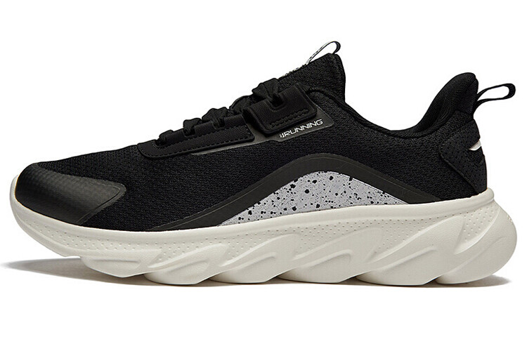 Кроссовки мужские низкие черный/белый 361°
Кроссовки мужские низкие черный/белый 361°