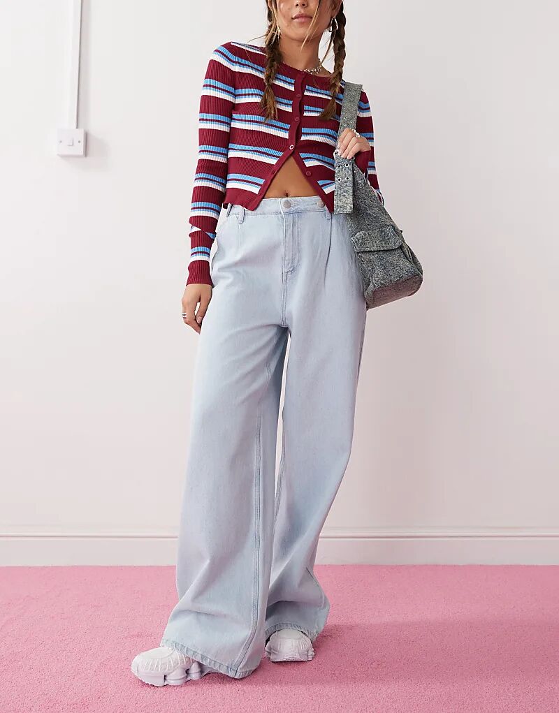 Джинсы широкого кроя с регулируемой талией светло-голубого цвета Noisy May
Джинсы широкого кроя с регулируемой талией светло-голубого цвета Noisy May