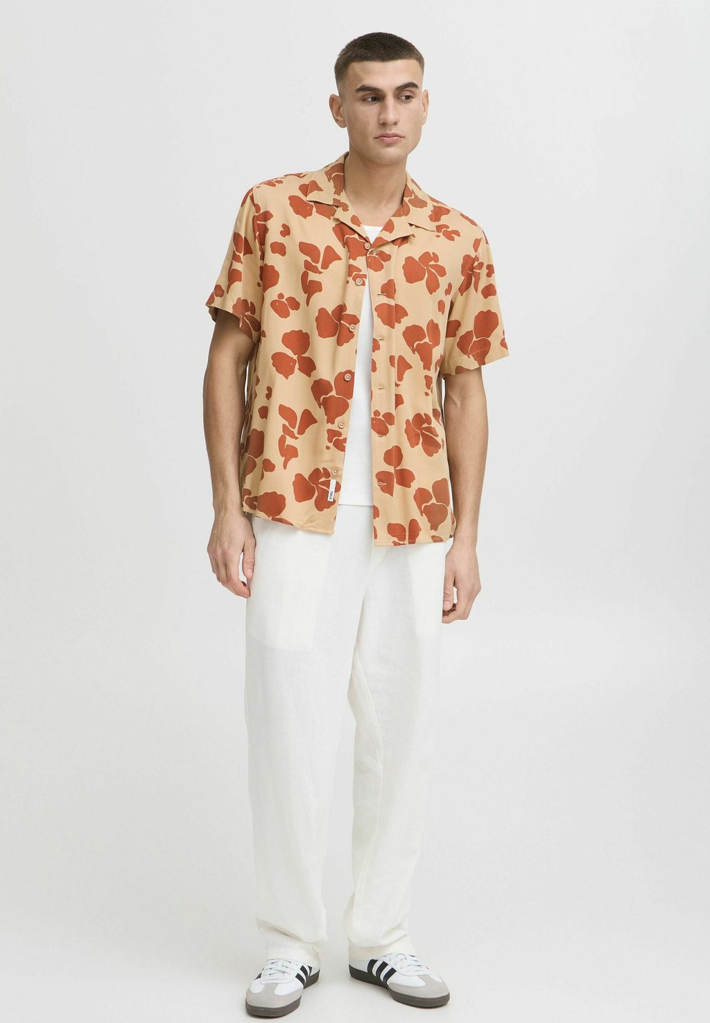 Рубашка PACHA Solid, коричневый
Рубашка PACHA Solid, коричневый