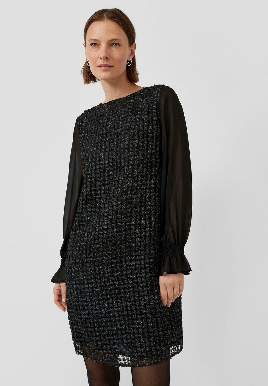 Платье s.Oliver Day dress, Schwarz/Black
Платье s.Oliver Day dress, Schwarz/Black