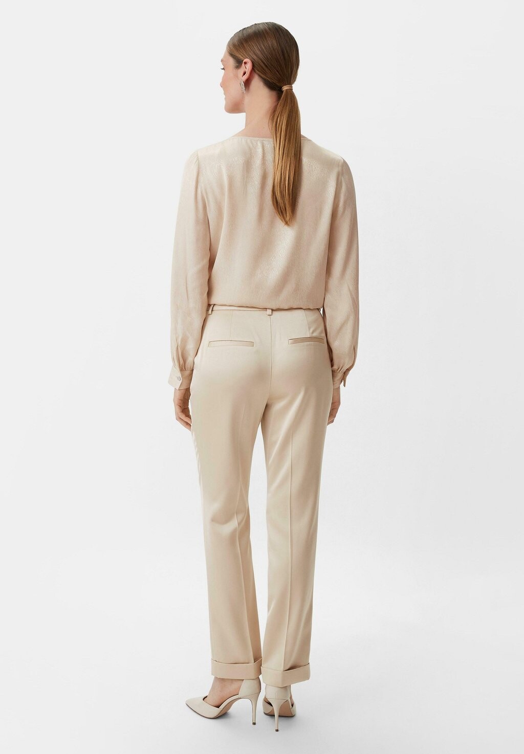 Брюки REGULAR MIT GERADEM comma, песочный
Брюки REGULAR MIT GERADEM comma, песочный