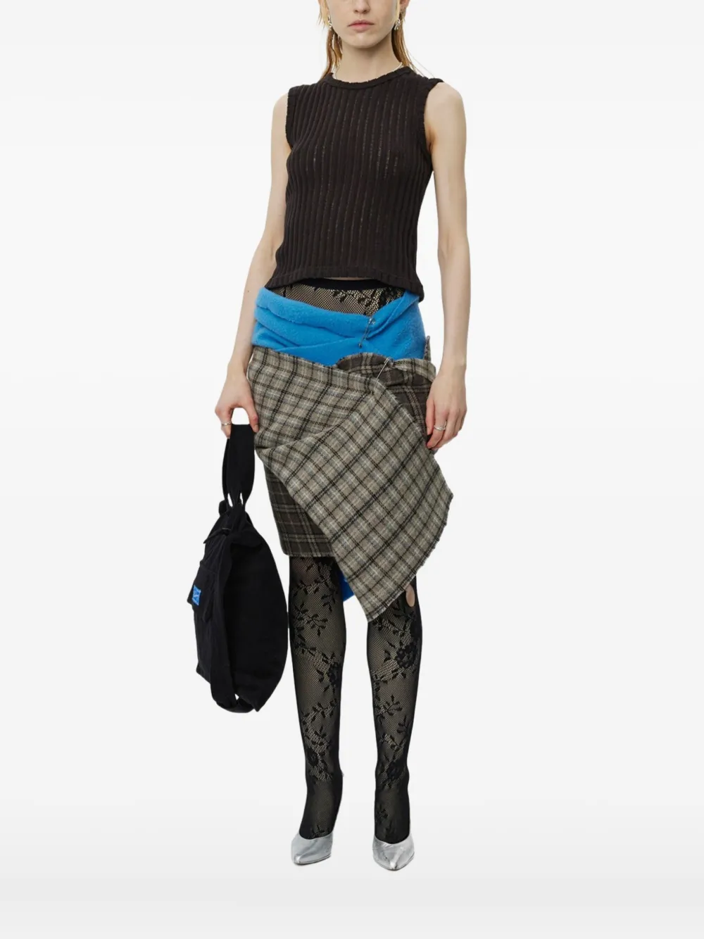 Топ Vacant Mfpen, коричневый
Топ Vacant Mfpen, коричневый