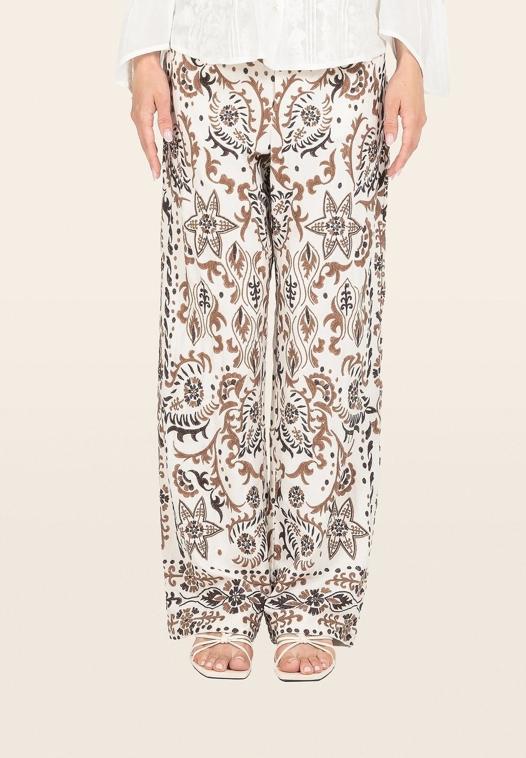 Брюки DESERVED Odd Molly, коричневый
Брюки DESERVED Odd Molly, коричневый