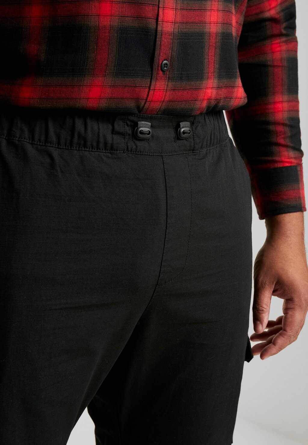 Брюки с боковыми карманами Ripstop Pants Urban Classics, черные
Брюки с боковыми карманами Ripstop Pants Urban Classics, черные