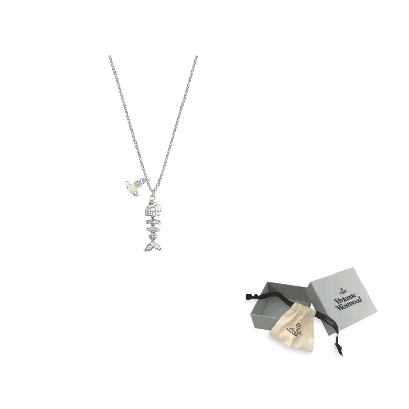 Vivienne Westwood Переработанное серебряное колье Unisex Silver
Vivienne Westwood Переработанное серебряное колье Unisex Silver