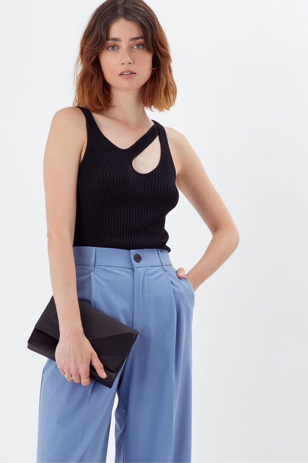 Атласный клатч с складкой Accessorize, черный
Атласный клатч с складкой Accessorize, черный