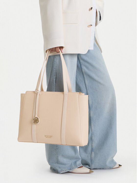 Сумка C-MARYLAND-LDA8570 Nine West, бежевый
Сумка C-MARYLAND-LDA8570 Nine West, бежевый