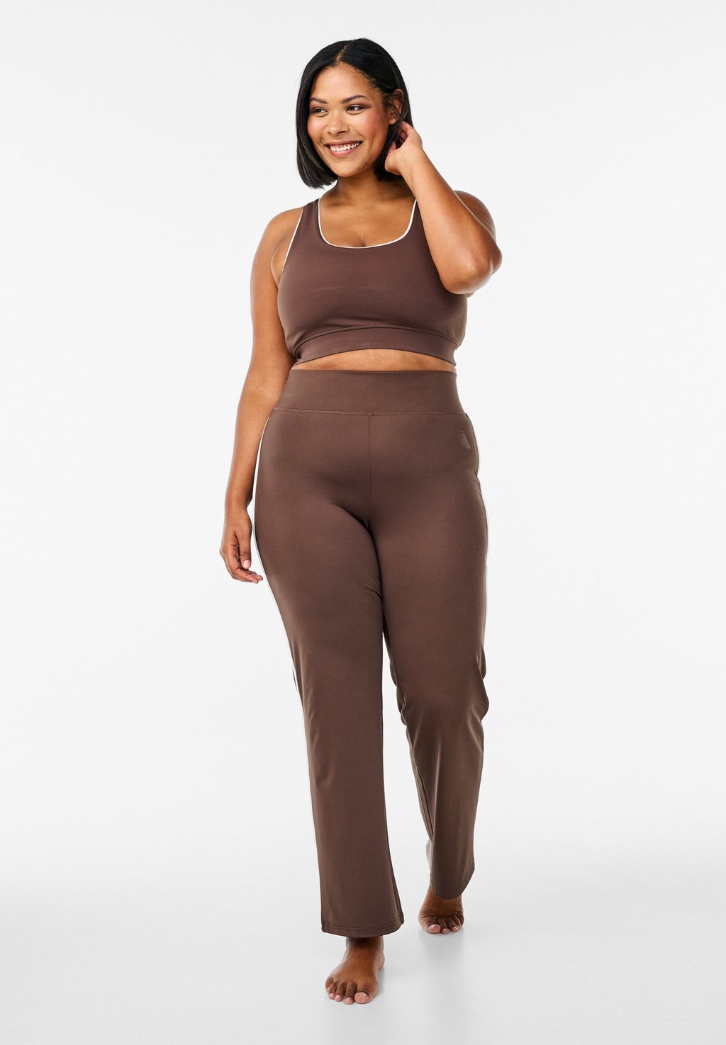 Спортивные штаны AUSGESTELLTE MIT KONTRASTPASPELIERUNG Active by Zizzi, коричневый
Спортивные штаны AUSGESTELLTE MIT KONTRASTPASPELIERUNG Active by Zizzi, коричневый