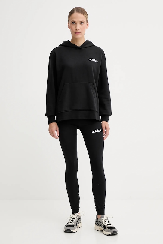 Комплект Leisure Adidas, черный
Комплект Leisure Adidas, черный