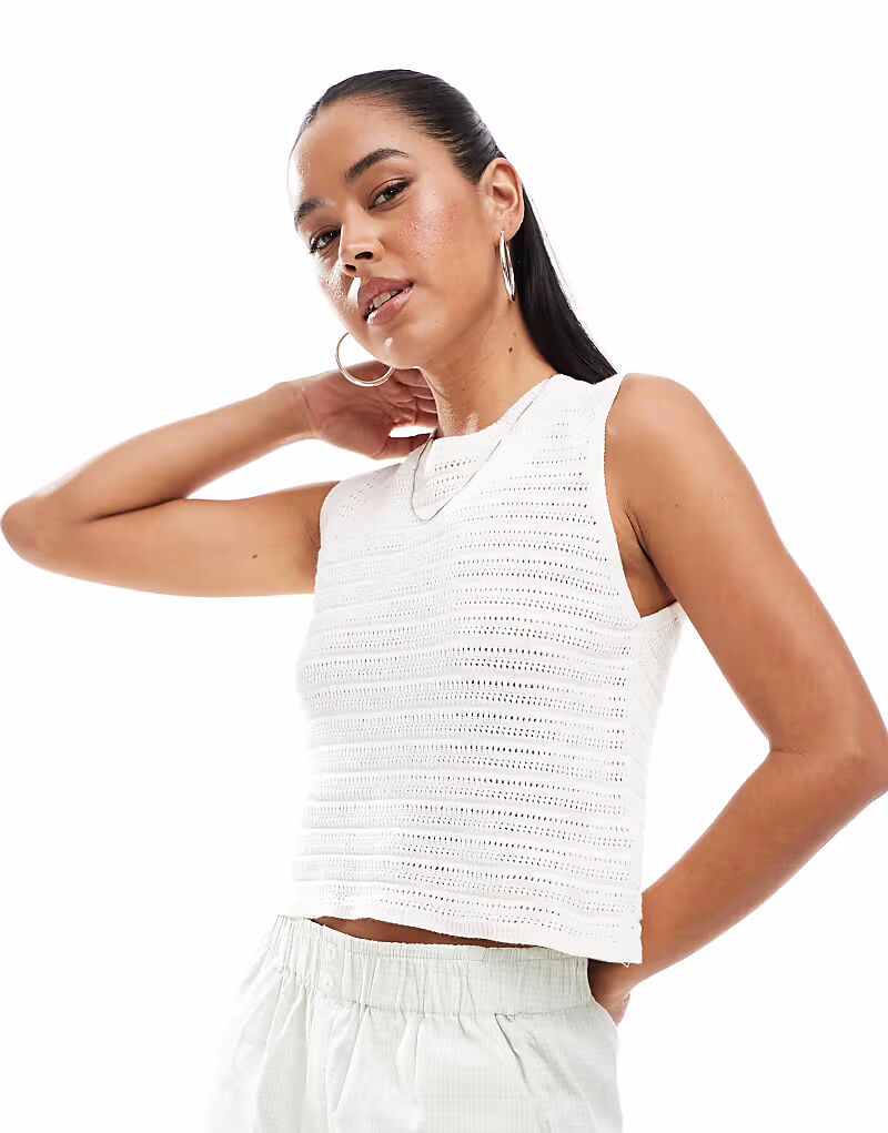 Вязаный топ JJXX белого цвета
Вязаный топ JJXX белого цвета