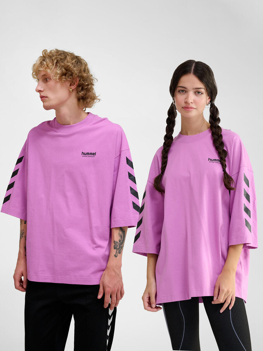 Футболка Hmloversized Adult HUMMEL
Футболка Hmloversized Adult HUMMEL
