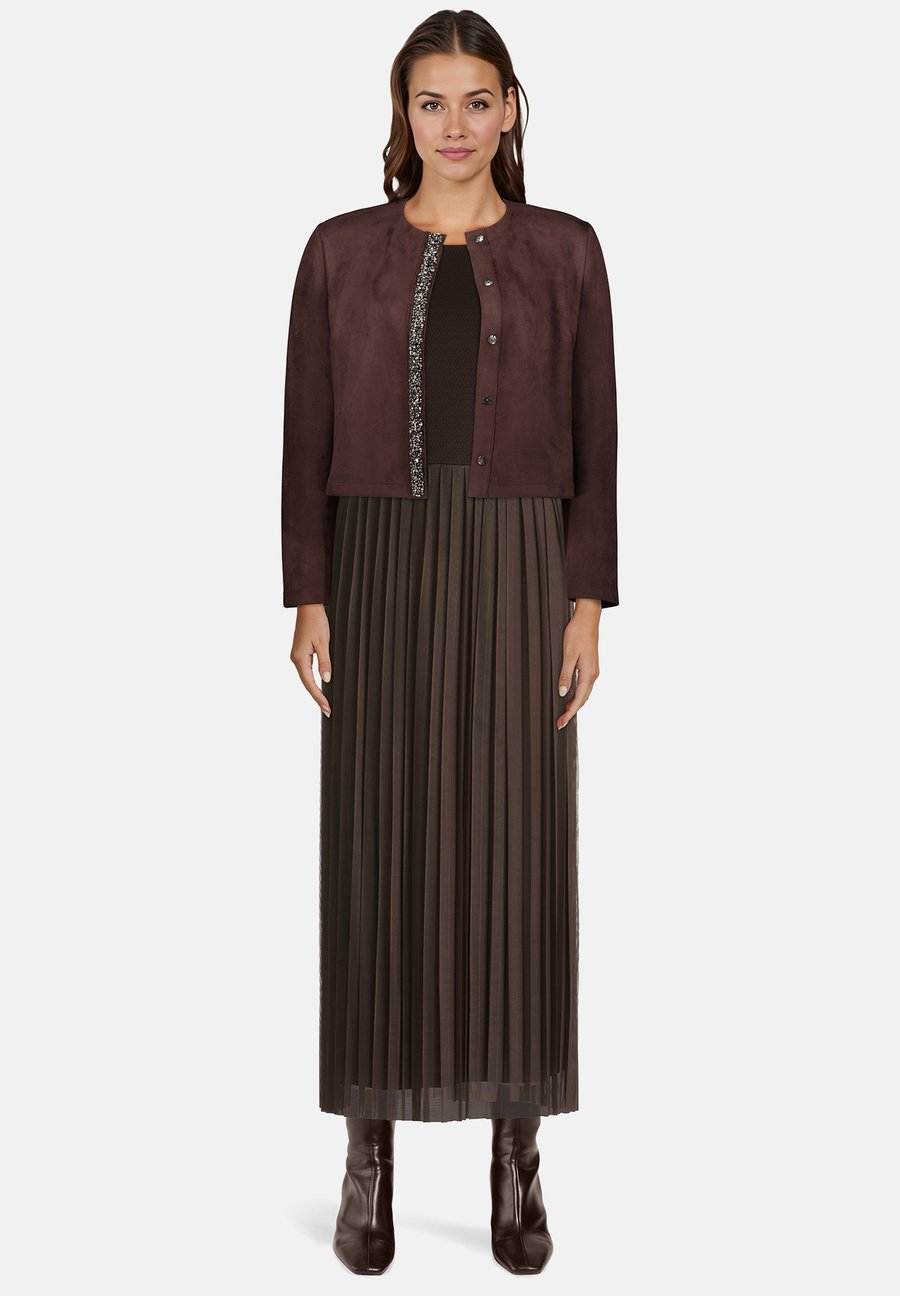 Платье Betty Barclay Maxi dress, Light Maroon/Brown
Платье Betty Barclay Maxi dress, Light Maroon/Brown