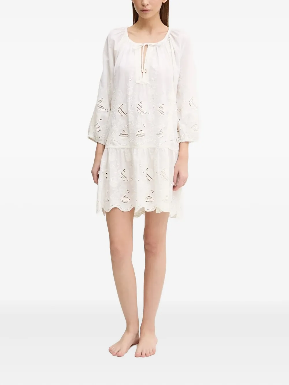 Вышитое многоярусное платье Melissa Odabash, белый
Вышитое многоярусное платье Melissa Odabash, белый