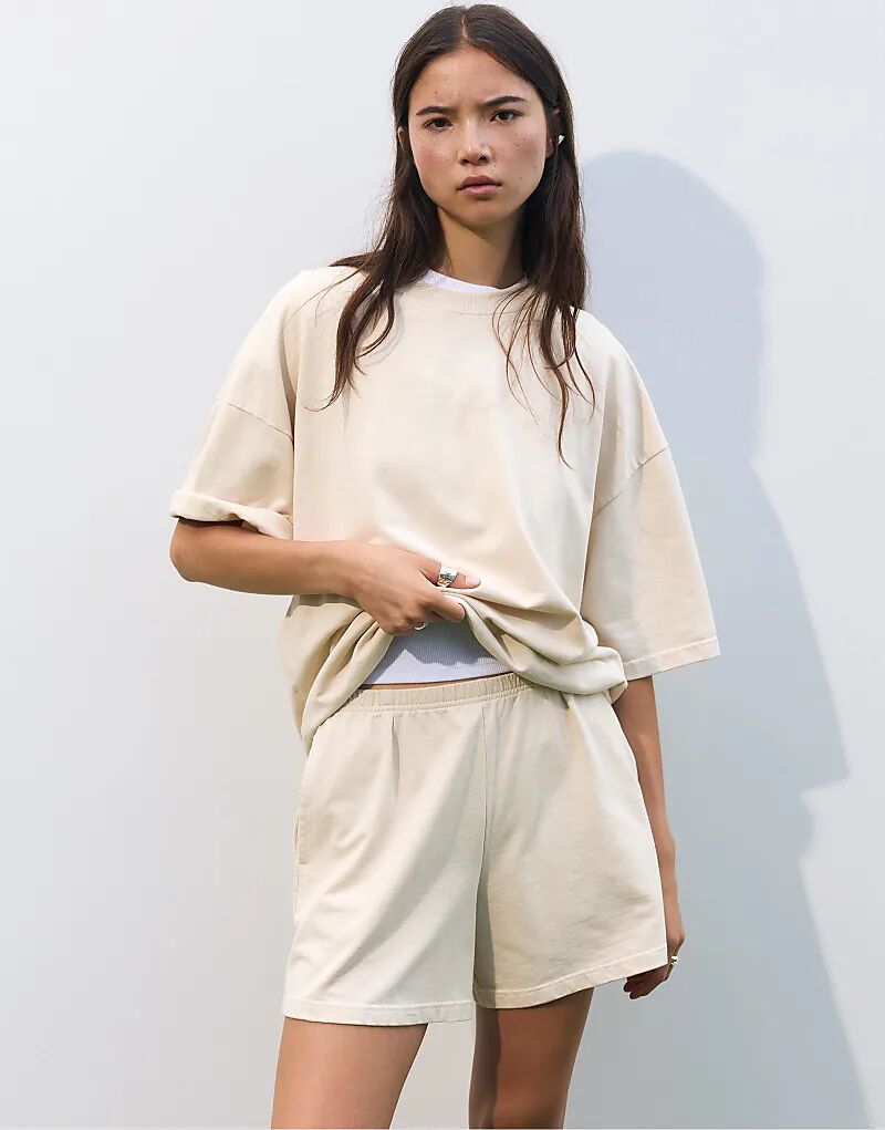 Спортивные шорты Pull&Bear бежевого цвета
Спортивные шорты Pull&Bear бежевого цвета