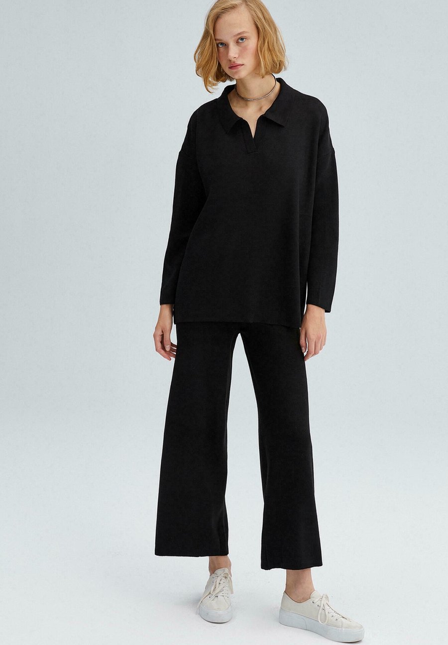 Джемпер Touché Privé SET, Black
Джемпер Touché Privé SET, Black