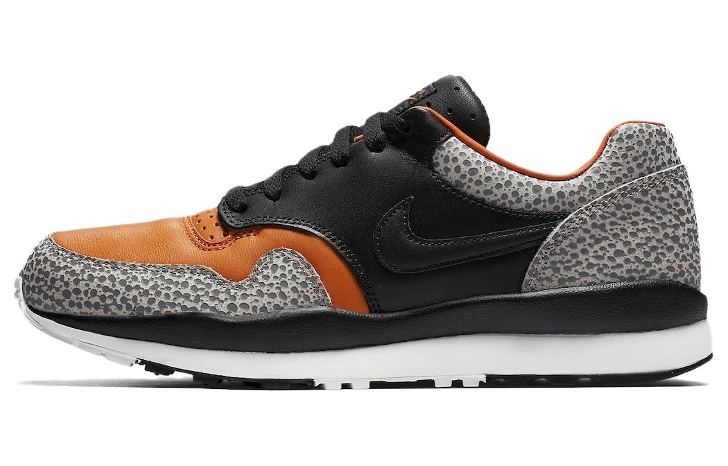 Nike Air Safari Og Black Monarch 2024, черный оранжевый серый
Nike Air Safari Og Black Monarch 2024, черный оранжевый серый