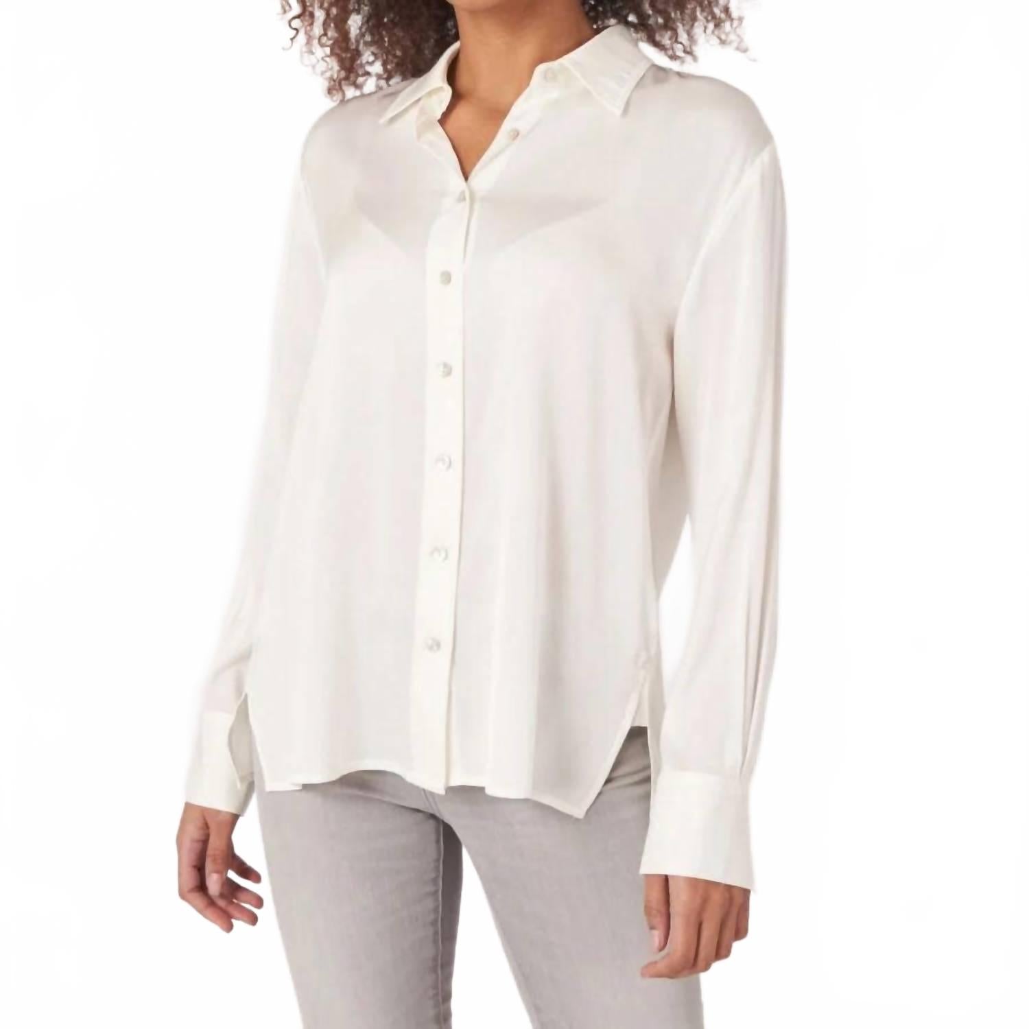 Шелковая рубашка с боковыми разрезами в кремовом цвете REPEAT cashmere
Шелковая рубашка с боковыми разрезами в кремовом цвете REPEAT cashmere