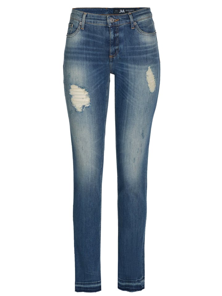 Джинсы Armani Exchange, синий
Джинсы Armani Exchange, синий