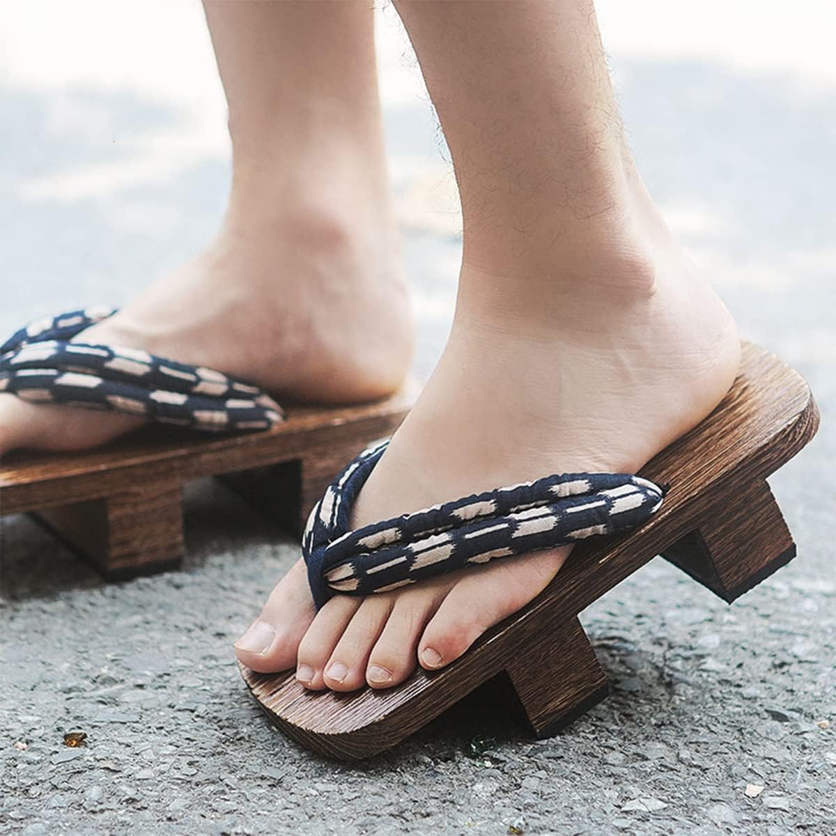 Традиционные японские тапочки, деревянные сабо-сандалии гета, домашние и тапочки для женщин и мужчин, туфли на высоком каблуке Tucy, EUR40-41 D
Традиционные японские тапочки, деревянные сабо-сандалии гета, домашние и тапочки для женщин и мужчин, туфли на высоком каблуке Tucy, EUR40-41 D