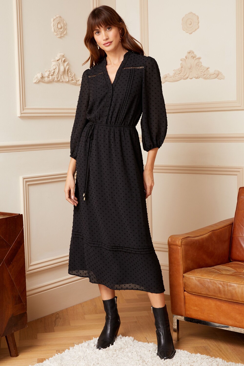 Платье миди с рукавами 3/4 из ткани с мелким узором и кружевной отделкой Love & Roses, черный
Платье миди с рукавами 3/4 из ткани с мелким узором и кружевной отделкой Love & Roses, черный