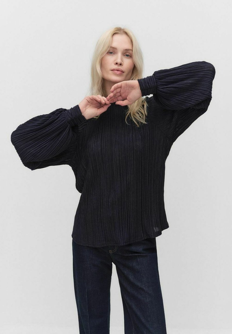 Блуза STOCKH LM ESTRID PLEATED, Navy/Blue
Блуза STOCKH LM ESTRID PLEATED, Navy/Blue