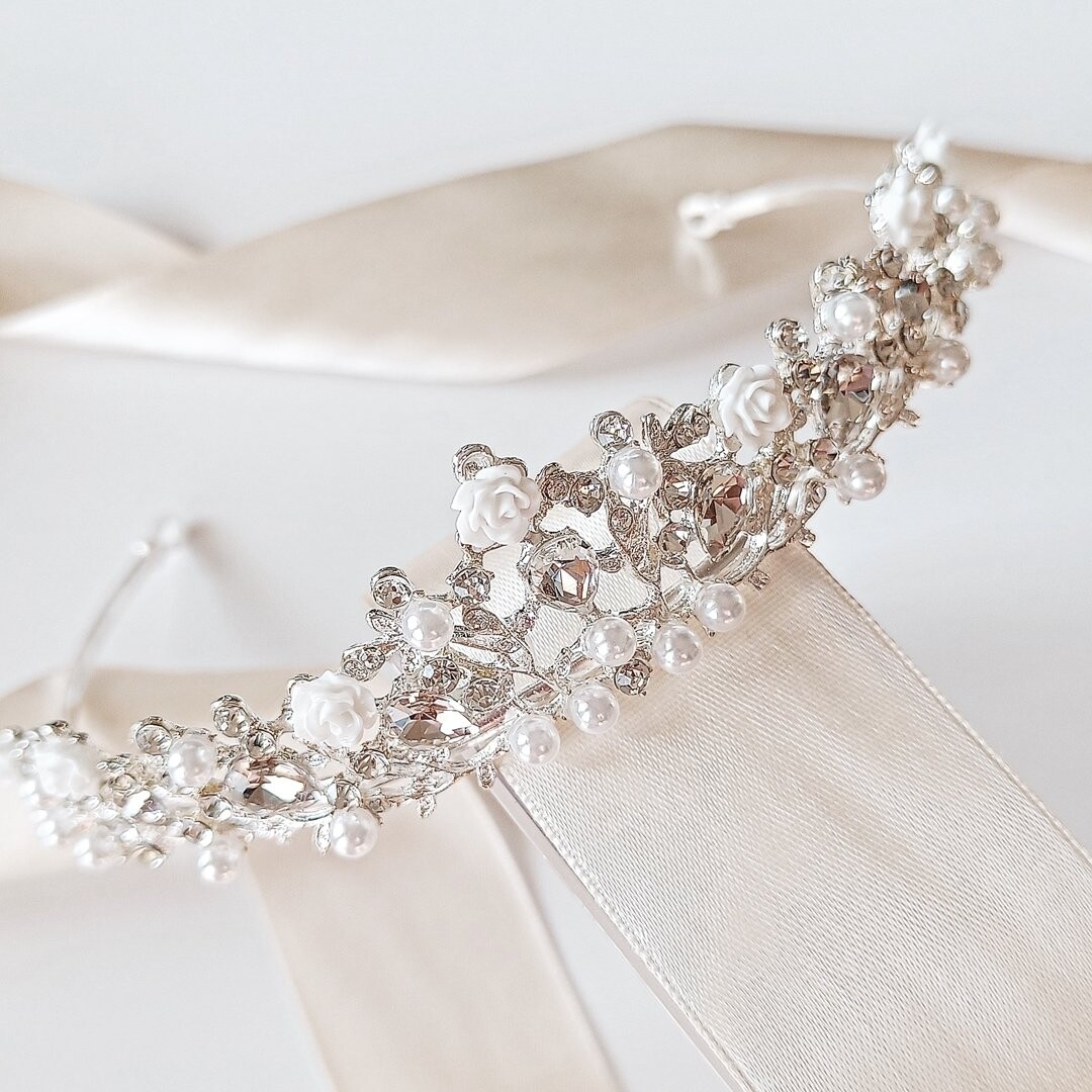 Коконет, Тиара с розами, Серебряная свадебная корона, Стразы, Гламур Kokonet
Коконет, Тиара с розами, Серебряная свадебная корона, Стразы, Гламур Kokonet