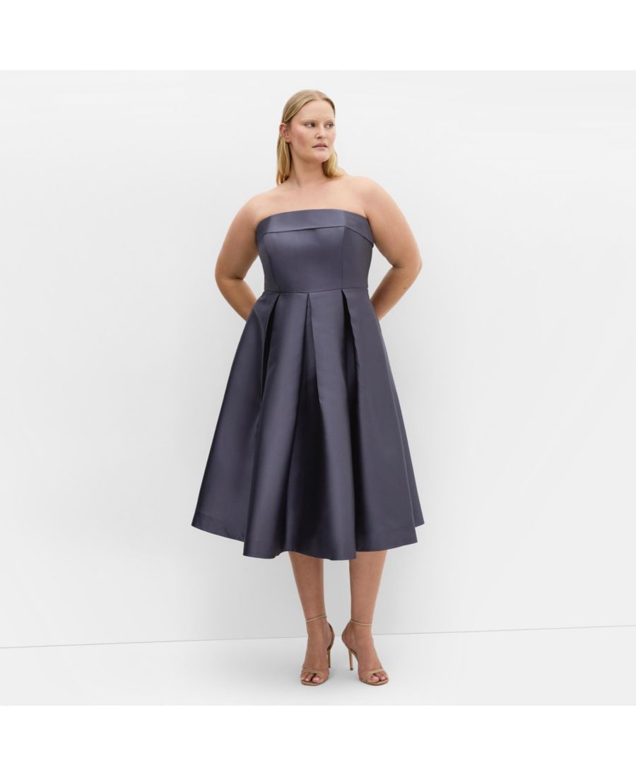 Женское платье Тиффани CITY CHIC, Platinum
Женское платье Тиффани CITY CHIC, Platinum