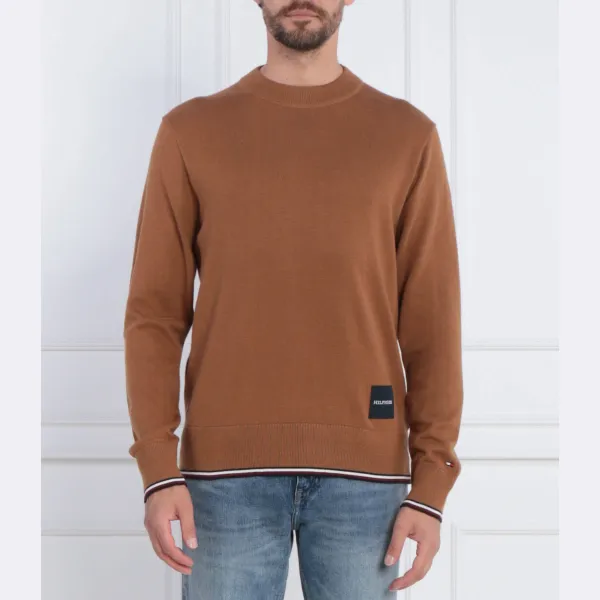 Свитер стандартного кроя Monotype с кантом gs с добавлением шелка Tommy Hilfiger, коричневый
Свитер стандартного кроя Monotype с кантом gs с добавлением шелка Tommy Hilfiger, коричневый