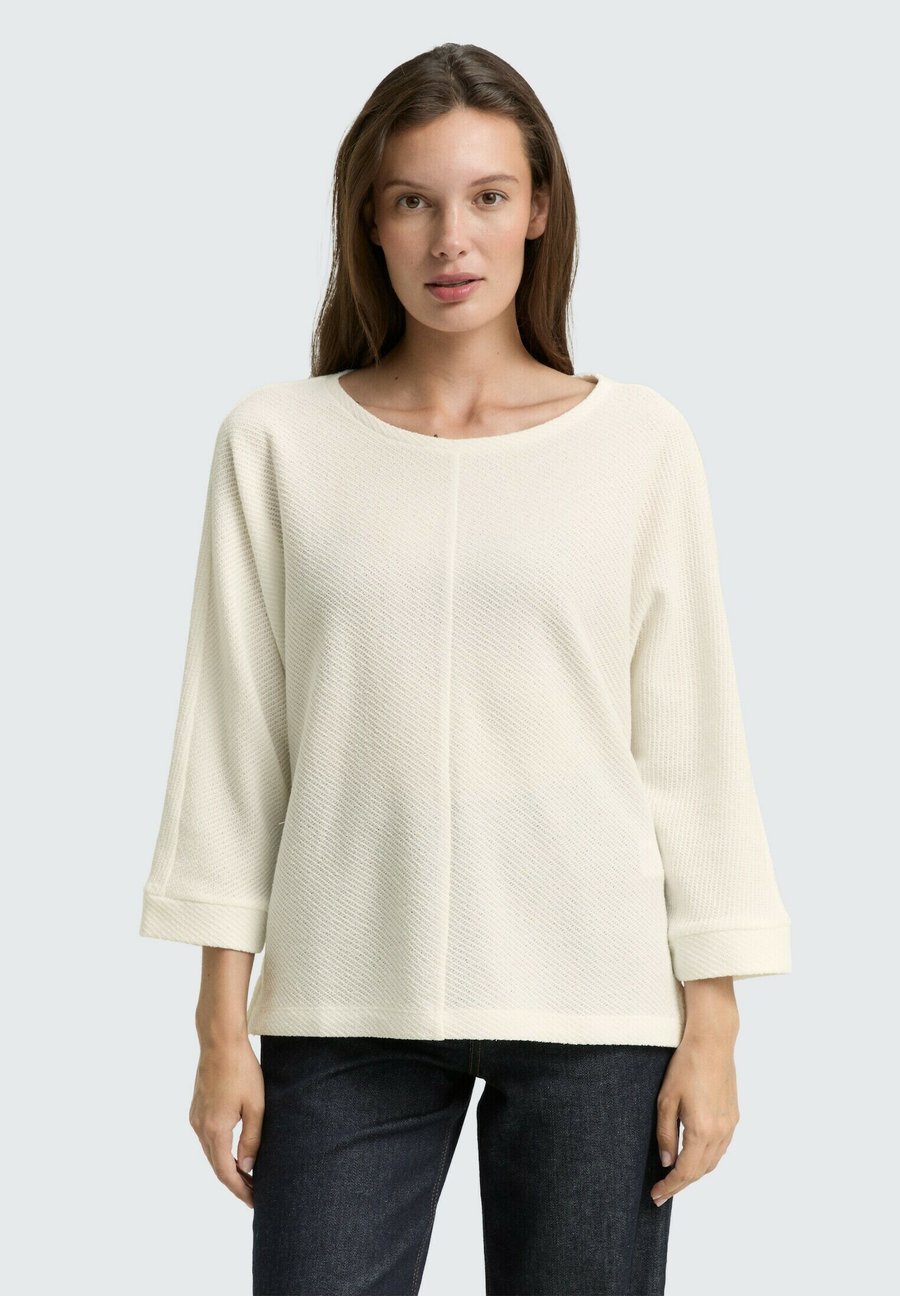 Топ TOM TAILOR LOOSE FIT LANGARM MIT FLEDERMAUSÄRMELN, Whisper White/Off-White
Топ TOM TAILOR LOOSE FIT LANGARM MIT FLEDERMAUSÄRMELN, Whisper White/Off-White