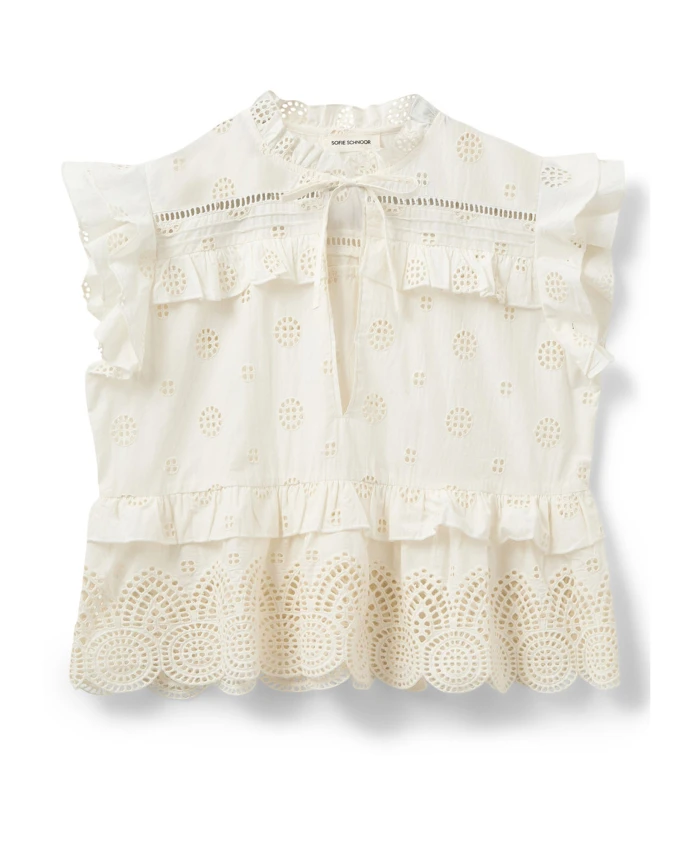 Вышитая блузка кремового цвета с деталями. Sofie Schnoor, бежевый
Вышитая блузка кремового цвета с деталями. Sofie Schnoor, бежевый