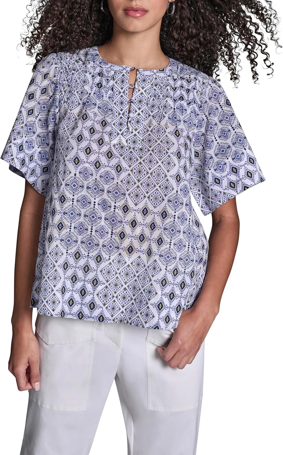 BCBG топ с коротким рукавом и сборками
BCBG топ с коротким рукавом и сборками