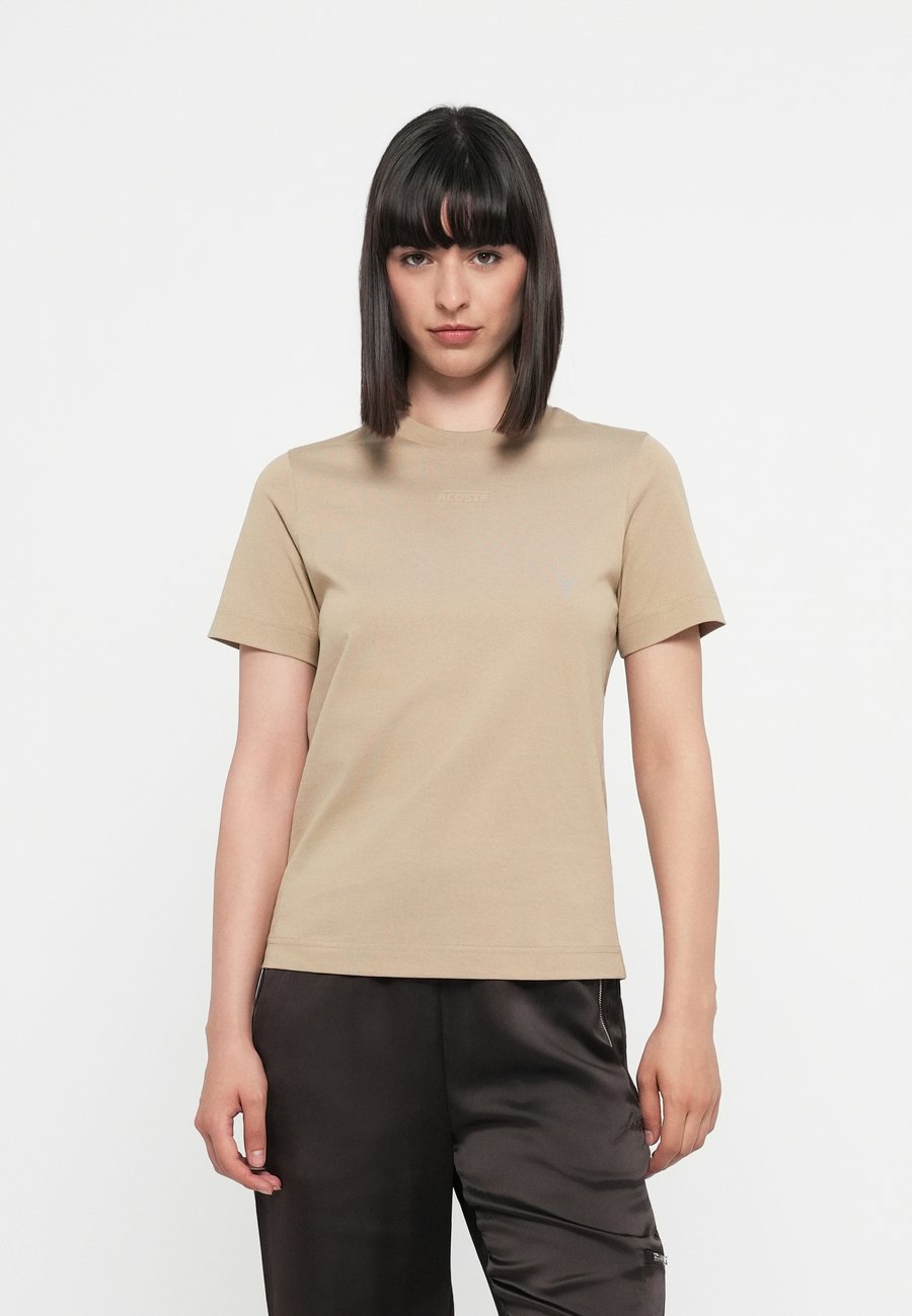 Футболка Lacoste Basic T-shirt, Viennese/Beige
Футболка Lacoste Basic T-shirt, Viennese/Beige