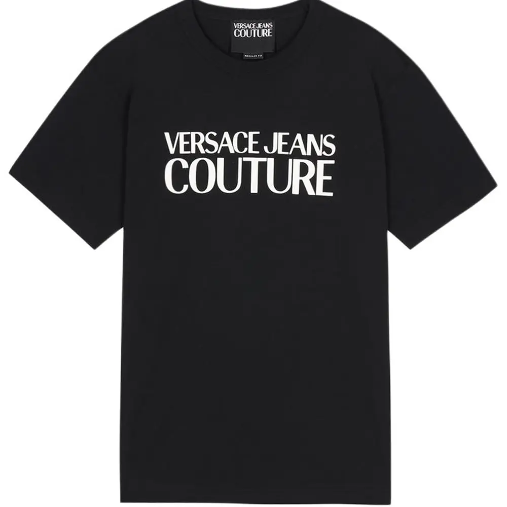 Футболка с принтом логотипа VERSACE JEANS COUTURE, черный
Футболка с принтом логотипа VERSACE JEANS COUTURE, черный