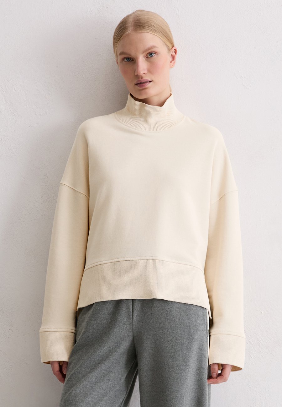 Толстовка Marc O'Polo RELAXED MIT BREITEM BUND, Raw Cream/Beige
Толстовка Marc O'Polo RELAXED MIT BREITEM BUND, Raw Cream/Beige