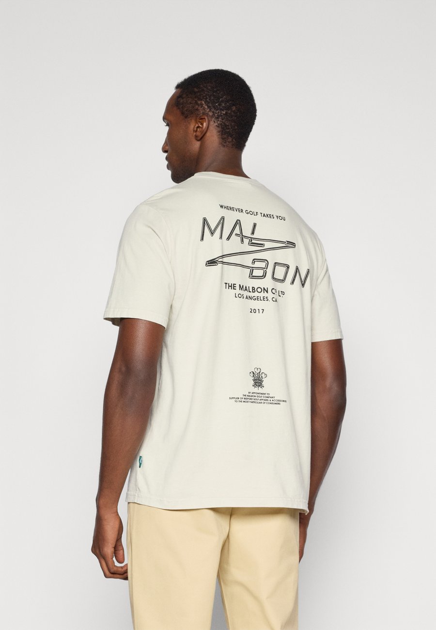 Футболка Malbon BERMUDA SPORT UTILITY TEE, Ivory/Off-White, Белый, Футболка Malbon BERMUDA SPORT UTILITY TEE, Ivory/Off-White
Футболка Malbon BERMUDA SPORT UTILITY TEE, Ivory/Off-White, Белый, Футболка Malbon BERMUDA SPORT UTILITY TEE, Ivory/Off-White