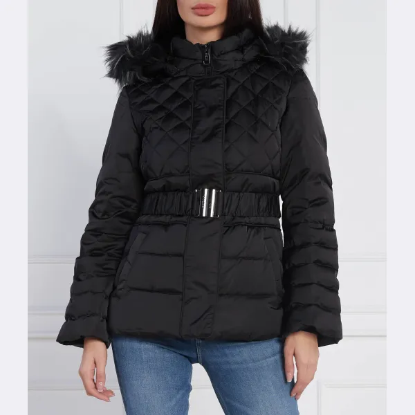 Пуховик Laurie классического кроя Guess, черный
Пуховик Laurie классического кроя Guess, черный